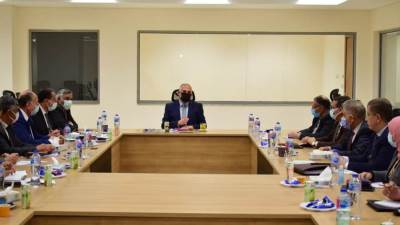 «الري»: الإستمرار في العمل بمشروعات تأهيل الترع والمساقى والرى الحديث