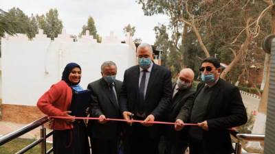 وزير الزراعة يفتتح أحدث خطوط لالنتاج لقاحات الدواجن بمعهد الامصال واللقاحات البيطرية