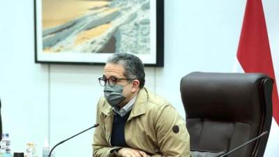 وزير السياحة يلتقي رئيس مجلس إدارة نادي السيارات والرحلات