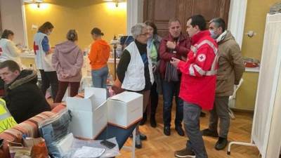 أطباء سوريون يصلون أوكرانيا لتقديم جهود الإغاثة الطبية