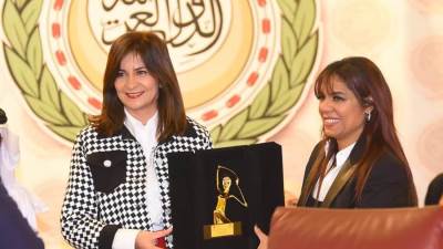 «جامعة الدول» تمنح وزيرة الهجرة جائزة المرأة العربية للمسئولية المجتمعية