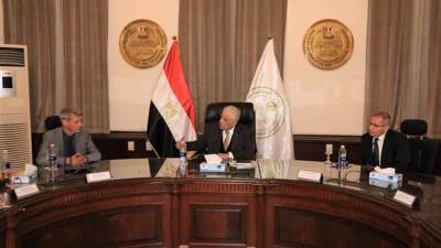 "شوقي" يوقع عقد لمشروع النهوض بالتعليم الممول من "الاتحاد الأوروبي والحكومة الألمانية"