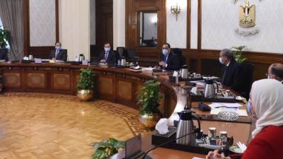 مدبولي يوجه الوزراء بوضع تصور لتوفير احتياطى من السلع الاستراتيجية لنهاية العام