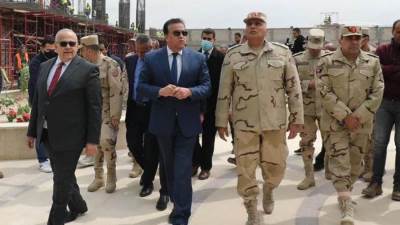 «عبدالغفار» ورئيس جامعة القاهرة يتفقدون أعمال إنشاء المعهد القومي الجديد للأورام