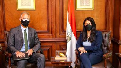 «المشاط» تلتقي السفير الأمريكي مع قرب انتهاء مهام عمله في مصر