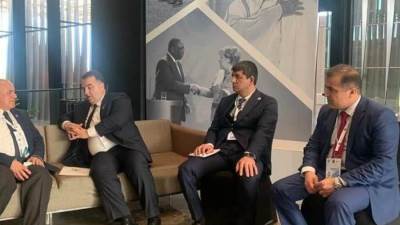 عبد العاطي يلتقي بوزير المياة والطاقة بدولة طاجيكستان 