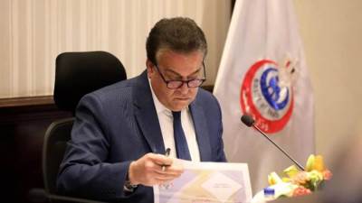 الصحة: انخفاض تردد مرضى كورونا على المستشفيات بنسبة 50% وانخفاض الوفيات 48%