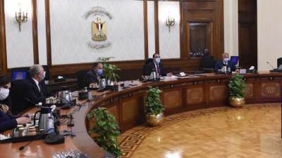 «مدبولي» يتابع موقف منظومة "نافذة" للإفراج الجمركى ونظام التسجيل المسبق للشحنات ACI