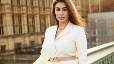 بالصور.. ياسمين صبري تتألق بالابيض في أجواء هادئه