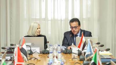 «عبدالغفار» يؤكد أهمية مواصلة الجهود في الملفات الصحية لتحقيق الأمن الصحي للشعوب