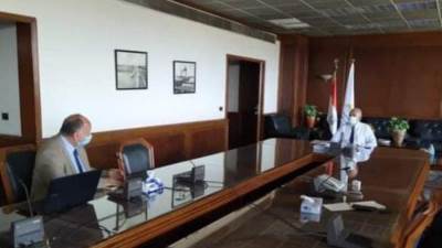 عبد العاطى يتابع موقف مشروعات محطات الرفع على مستوى الجمهوية