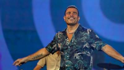 عمرو دياب يتألق في الموسم الختامي بالرياض