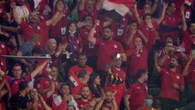 زحف جماهيري على استاد القاهرة لحضور مباراة مصر والسنغال