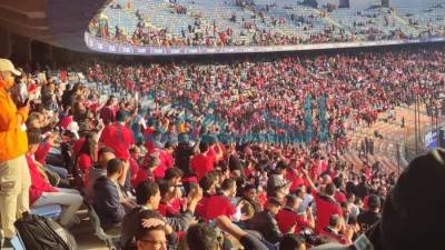 اجواء حماسية قبل انطلاقة مباراة مصر والسنغال في تصفيات كأس العالم