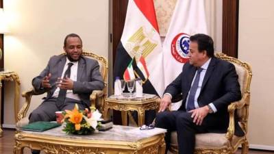  عبدالغفار ونظيرة السوداني يبحثان سبل التعاون بين البلدين في مجال الصحة