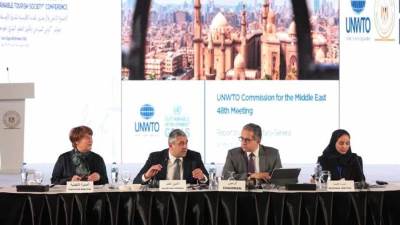 وزير السياحة والأمين العام للمنظمة يفتتحان أعمال اليوم الأول لاجتماع اللجنة