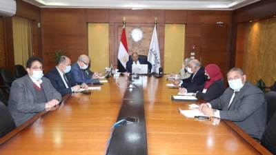 وزير النقل يلتقي نظيره التونسي لبحث التعاون بين الجانبين