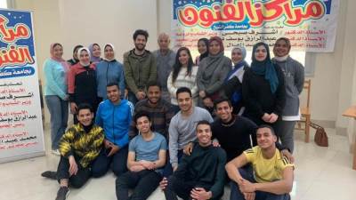 الشباب والرياضة تواصل متابعتها لمراكز الفنون بالجامعات