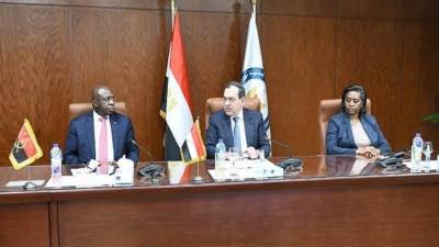 مباحثات وزير البترول مع وزير الخارجية الأنجولى في مجالات البترول