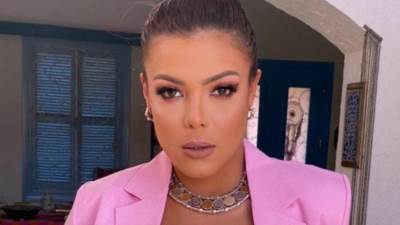 بالصور.. ناهد السباعي تستقبل الربيع بأطلاله مبهجه