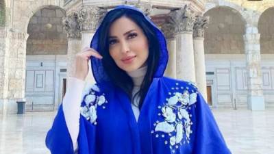 نسرين الطافش تهنأ متابعيها بحلول شهر رمضان المبارك من داخل المسجد الأموي