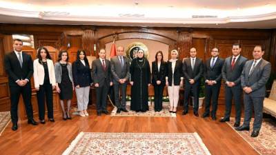 وزيرة التجارة والصناعة تشهد مراسم القسم القانوني لدفعة جديدة من الملحقين التجاريين