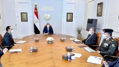 السيسي يستعرض نتائج زراعة القطن قصير التيلة في مصر في الأراضي المستصلحة