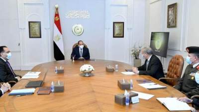الرئيس السيسي يتابع موقف توفر السلع الاساسية الغذائية في الأسواق