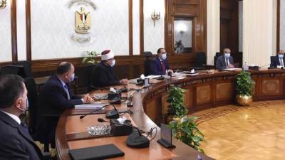 "مدبولي" يترأس اجتماع اللجنة لمواجهة تأثير الأزمة العالمية على السلع الاستراتيجية