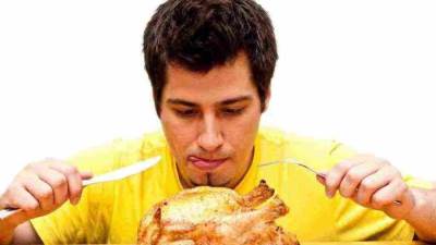 حكم من أكل أو شرب ناسيًا في نهار رمضان.. الإفتاء تجيب 