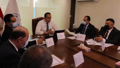 «الرعاية الصحية»: وضع برنامج متابعة منزلية لأصحاب الأمراض المزمنة بمحافظات التأمين الصحي