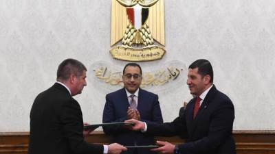 «مدبولي» يشهد توقيع تفاهم بين هيئة الاستثمار و"يازاكي" لإنشاء مصنع لمكونات السيارات