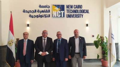 جامعة القاهرة الجديدة التكنولوجية تبحث التعاون مع فلوريدا الدولية