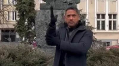 بالصور.. أمير كراره من كواليس تصوير مسلسل العائدون