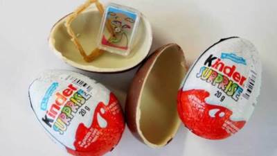 بعد 63حالة تسمم.. حماية المستهلك يتحفظ على كميات من شيكولاتة كندر «البيضة»