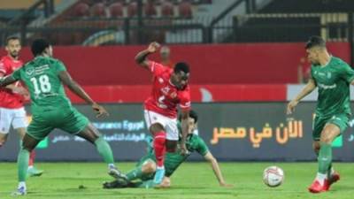 الأهلي يتقدم على الاتحاد السكندرى بهدف نظيف في الشوط الأول