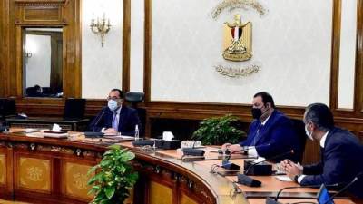 مدبولي يتابع عددا من مشروعات التوسعات الفندقية بشرم الشيخ استعدادًا لـ  Cop27