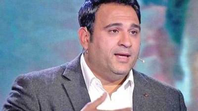 رواد السوشيال ميديا يدشنون اسم أكرم حسني بعد دوره في "مكتوب عليا" 