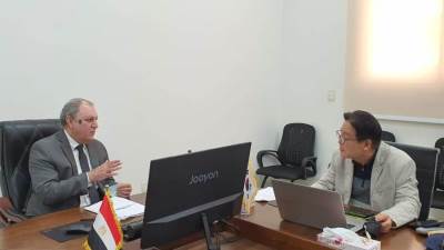 كبير خبراء جامعة كوريا في ضيافة بنى سويف التكنولوجية