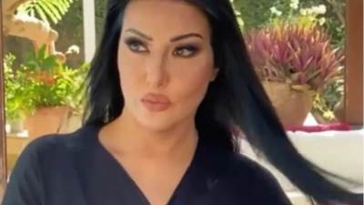   «بالعباية».. إطلالة محتشمة للفنانة سمية الخشاب