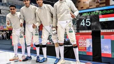 وزير الرياضة يشيد بنتائج السلاح المصرى فى بطولة العالم للسيف لمبارزة بدبى