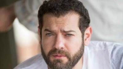 عمرو يوسف: كندة علوش أجمل واحدة من فنانات الوطن العربي كله