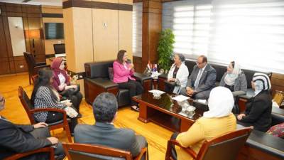 وزيرة التخطيط تستقبل ممثلي الجامعات الحكومية والطلاب المشاركين في المبادرة 