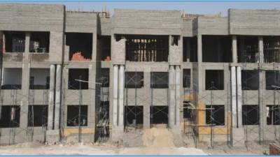 وزير التعليم العالي يتابع الموقف التنفيذي لجامعة المنيا الأهلية