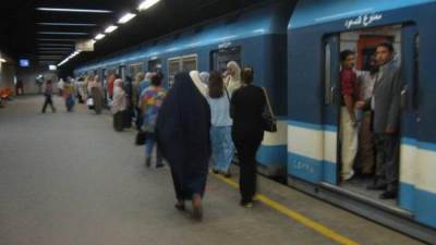 المترو: استمرار رفع حالة الطوارئ مع الدفع بقطارات إضافية