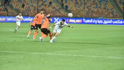 رغم تعادله سلبيًا مع فاركو.. الزمالك يتصدر الدوري الممتاز 