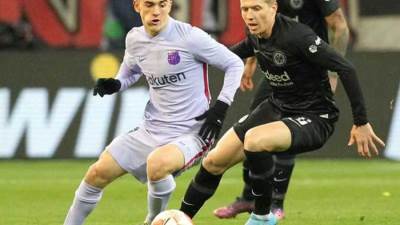 كيف خسر برشلونة أمام آينتراخت الألماني 3 - 2 ؟