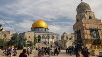 الاتحاد الأوروبي يوجه إلى وقف العنف في المسجد الأقصى واحترام الأماكن المقدسة