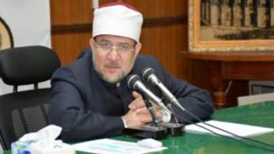 وزير الأوقاف: لن تفتح المساجد للاعتكاف أو التهجد بسبب كورونا