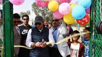 وزير الشباب يفتتح أعمال التطوير بمركز شباب منديشة بالواحات